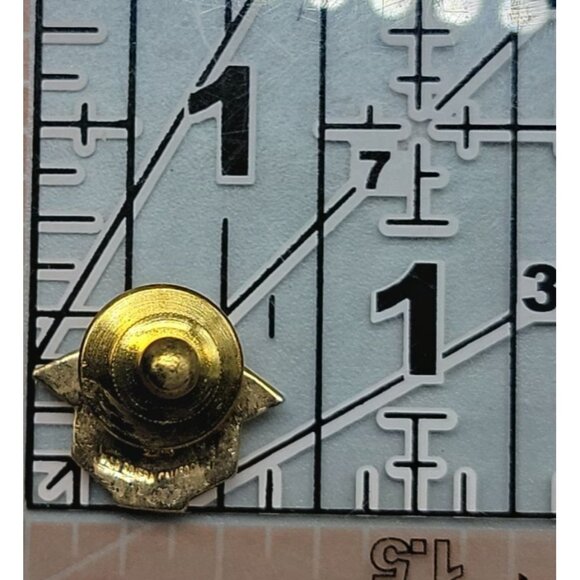 Acorn 10k Diamond 20 Year Employee Award Pin 1.79 Grams Solid Gold Graduate Hat - Picture 4 of 4